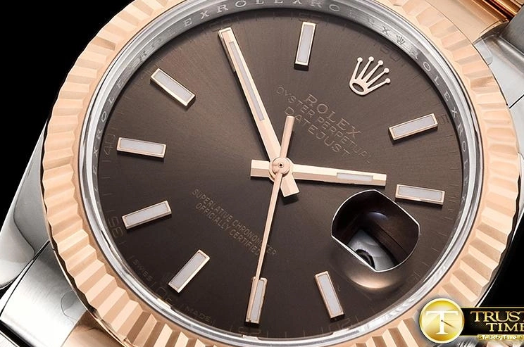 0220 R2DJ0244B – DJ2 41mm Packable 608